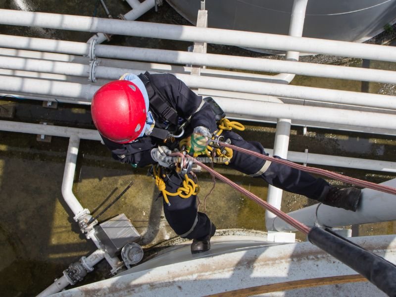 Jasa Tank Cleaning Farmasi Pasuruan