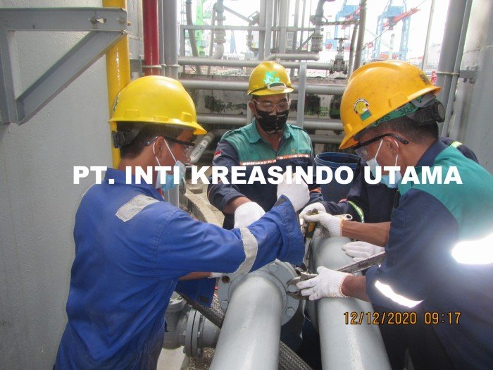 CLEANING JALUR PIPA T.4 EX. MFO DAN T. 5 EX. IDO PT. AKR CORPORINDO Tbk